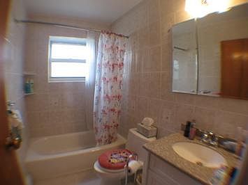 2nd image of 7 Commonwealth Ct #Qt12
