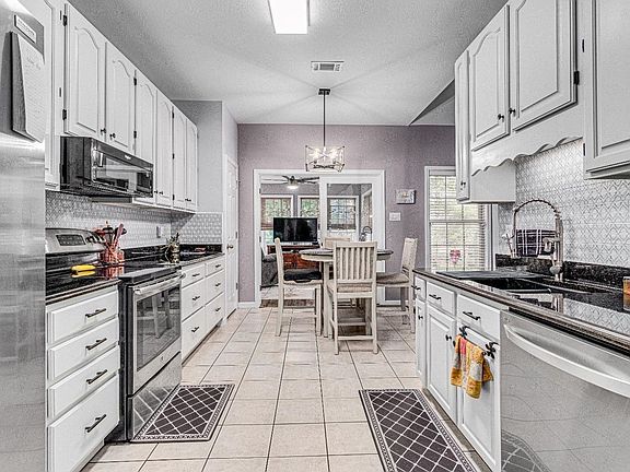 4th image of 2008 Boundary Oaks Dr