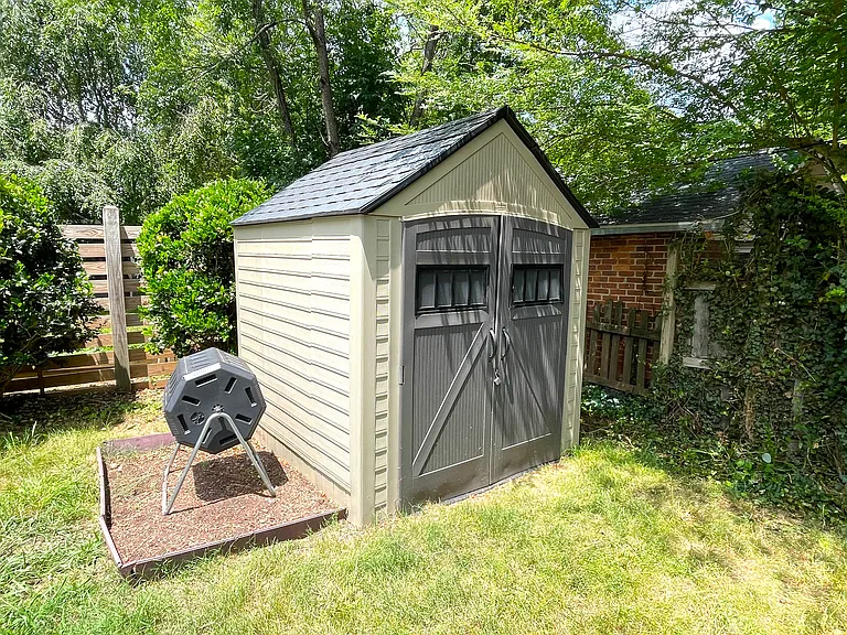 Storage shed/mini garden bed