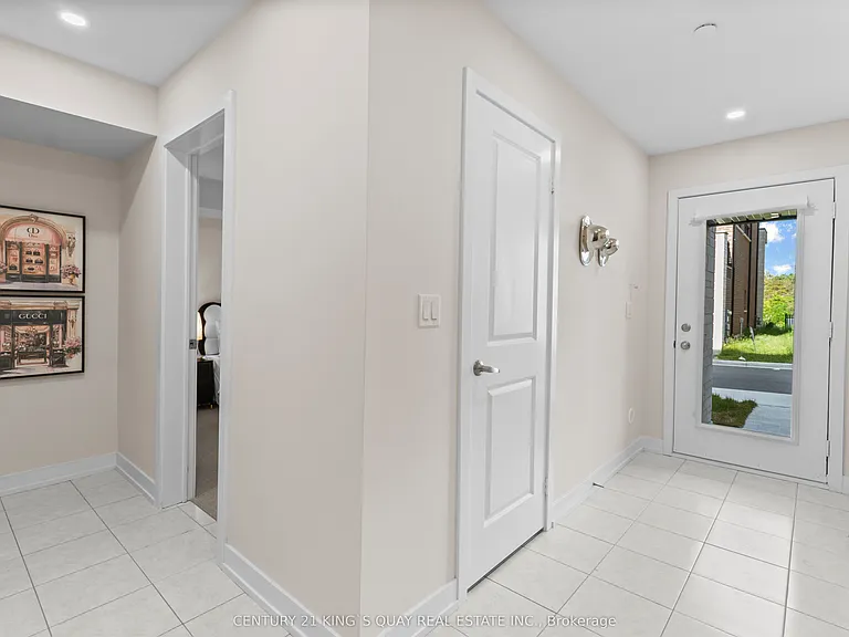 14 Credit Ln — Photo 21