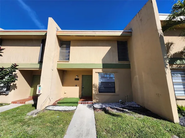 9421 NW 15th St #234, Hollywood, FL 33024