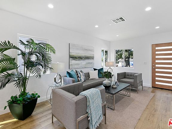 4th image of 10314 Whitegate Ave