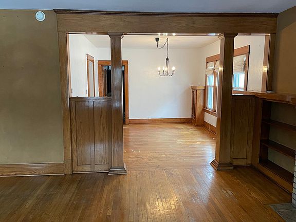 2nd image of 102 Saranac Ave #2