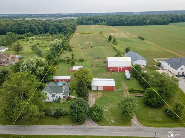4142 Blohm Rd, Monroe, MI 48161