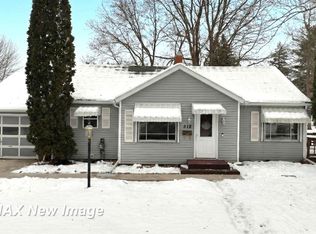 512 Eden St, Saint Louis, MI 48880