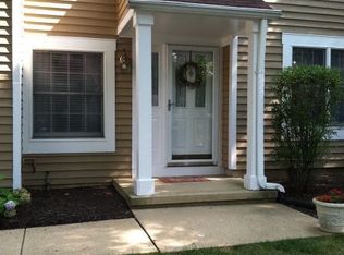 8 Valley View Ct, Bedminster, NJ 07921