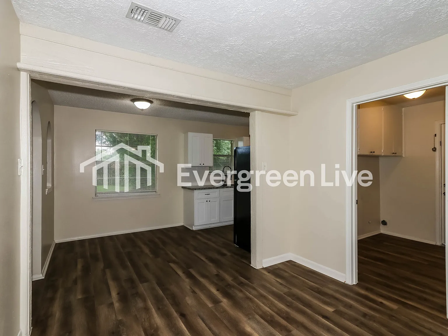 3 bed, 2.0 bath, 1788 sqft, $1,645 — Photo 4