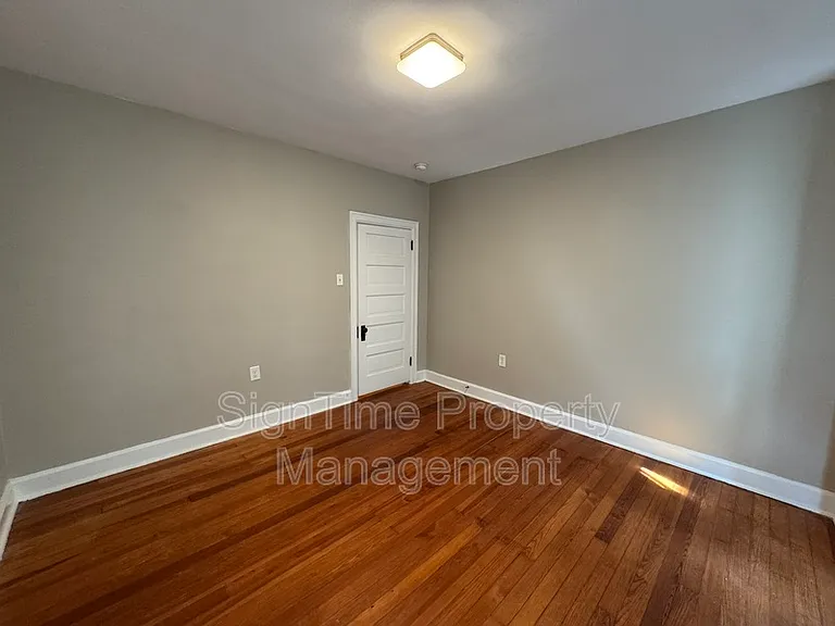 864 Mulberry Ave — Photo 13