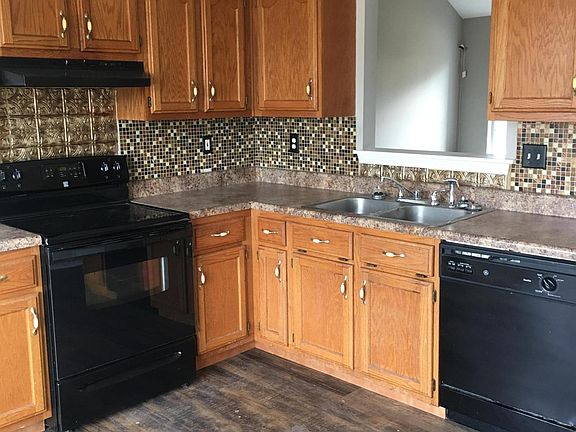 2nd image of 6654 Pleasant Acres Dr