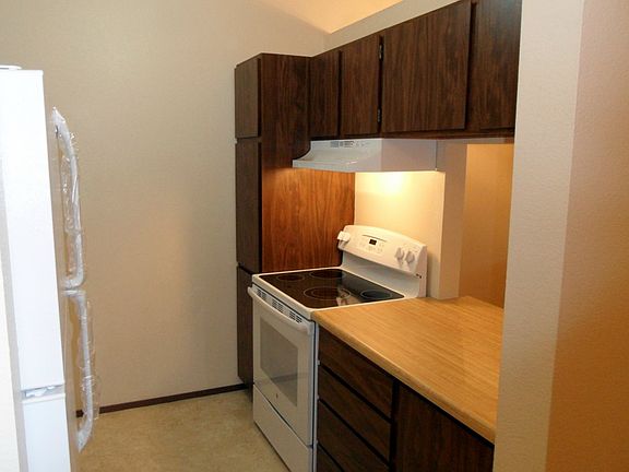 5th image of 3312 I St NE APT D303