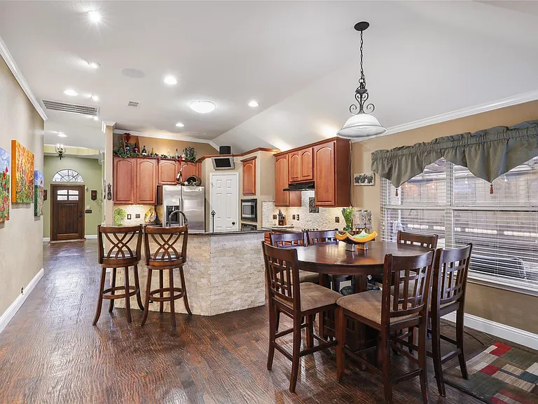 11536 Las Polamas Dr — Photo 12