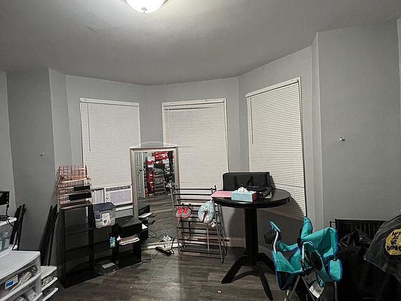 2nd image of 5811 Crittenden St