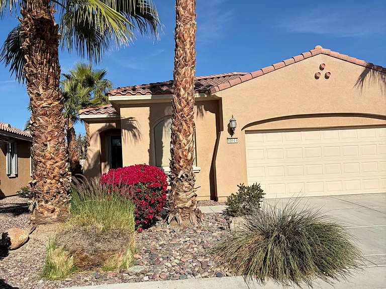 81614 Avenida Celaya #81614 — Photo 1