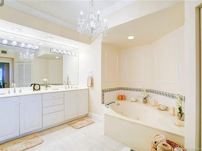 184 NE Edgewater Dr #1001 — Photo 46