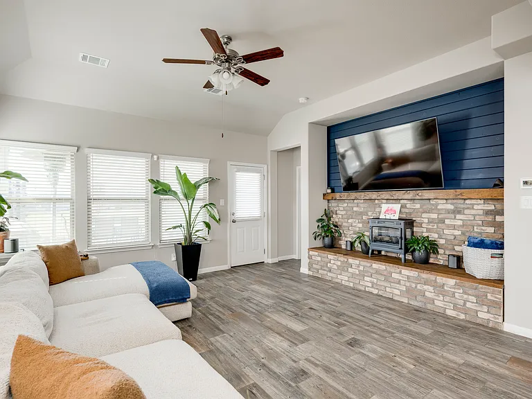 709 Tinton Falls Ln — Photo 49
