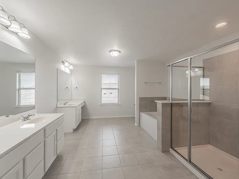 6268 Topsail Dr — Photo 31