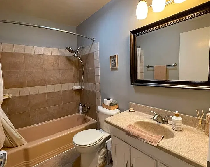 902 E Burkwood Dr — Photo 15