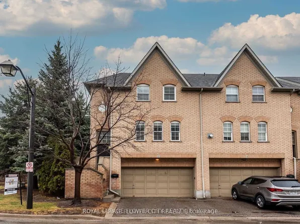 8305 McLaughlin Rd S #2, Brampton, ON L6Y 5G3