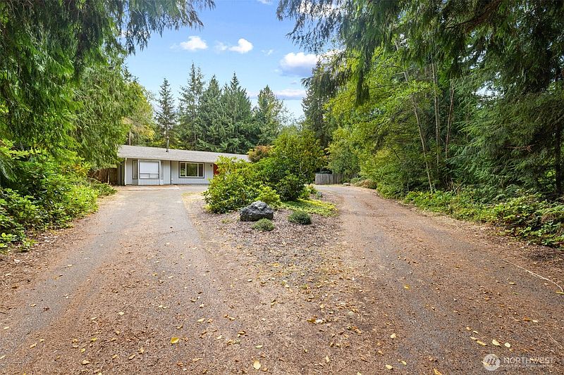 2nd image of 102 Madera Place
