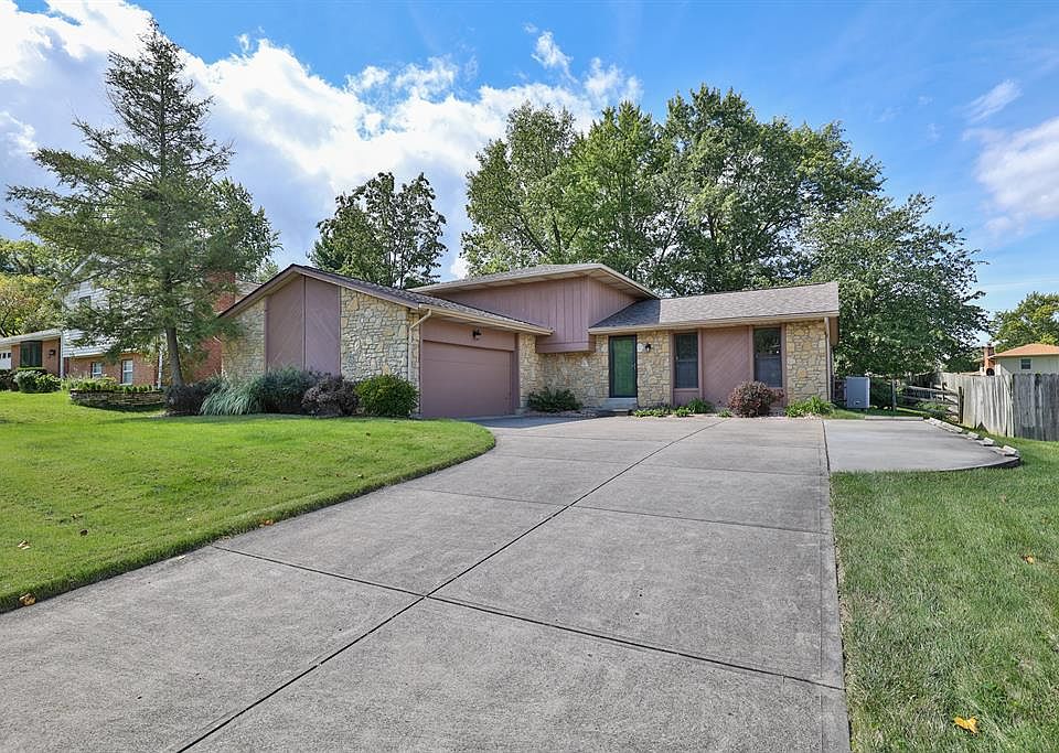 1st image of 5887 Kingsmont Dr