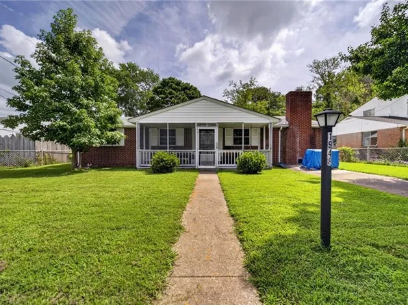 1948 Beall Dr, Hampton, VA 23663