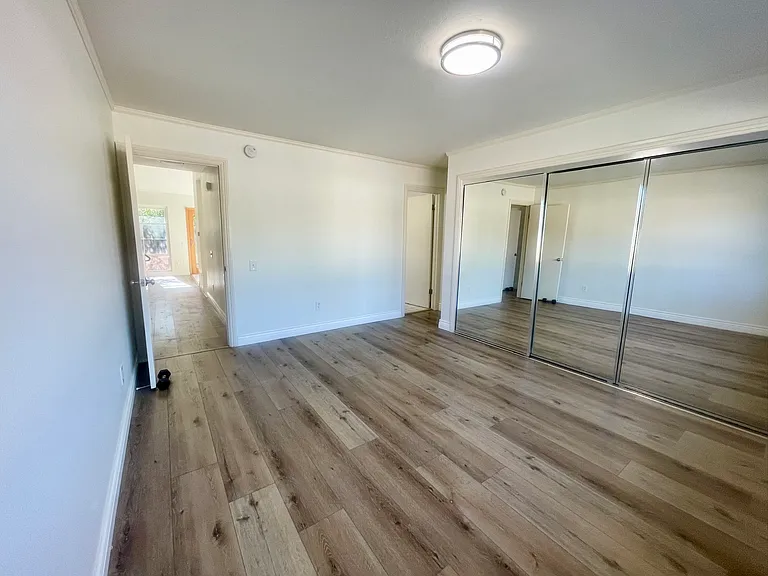 5470 Baltimore Dr #11 — Photo 10