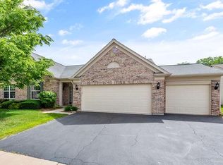 585 Tuscan View Dr, Elgin, IL 60124