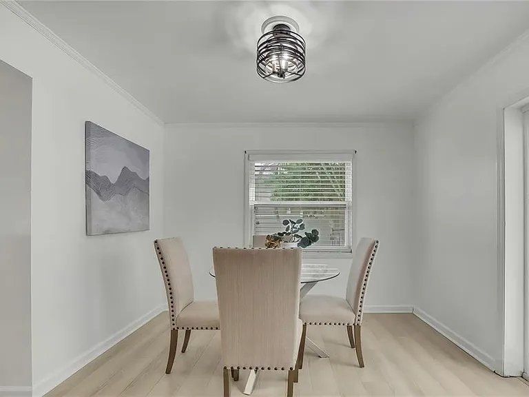 8424 Stillbrook Ave — Photo 5