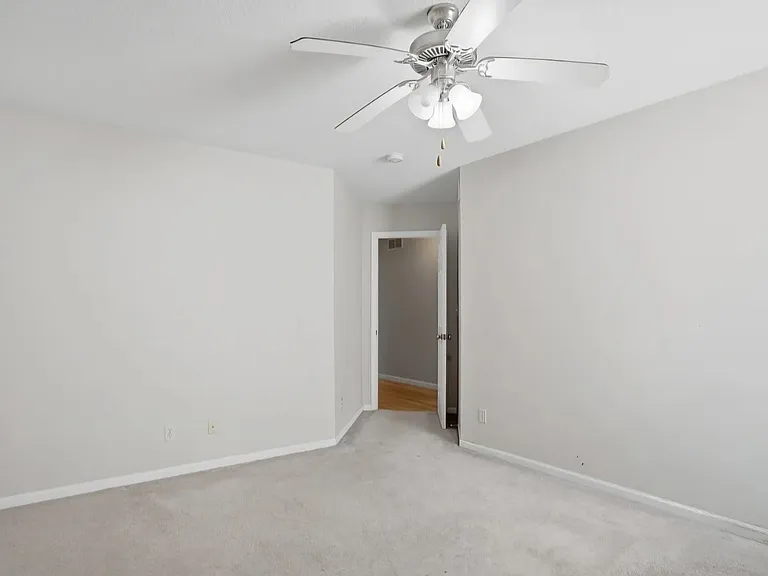 5512 Hunley Ct — Photo 18