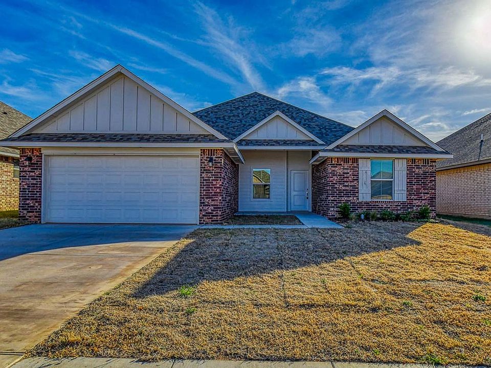 1st image of 3112 Pebble Pond Dr