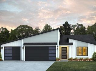 4300 47th St NW, Mandan, ND 58554