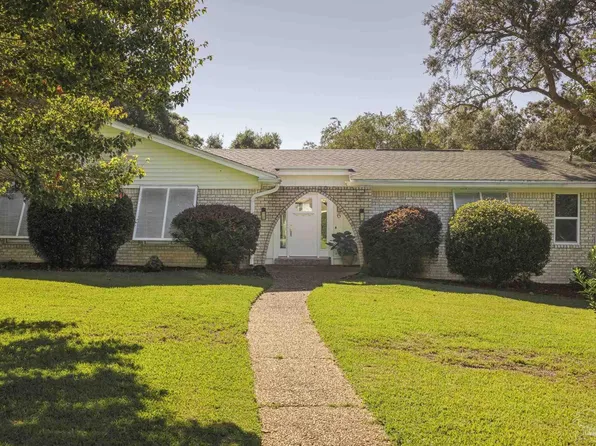 6 Pinetree Dr, Gulf Breeze, FL 32561