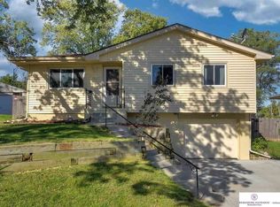 4822 S 143rd St, Omaha, NE 68137