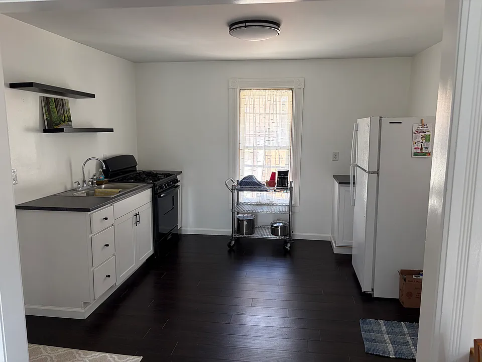 67 John St #2
