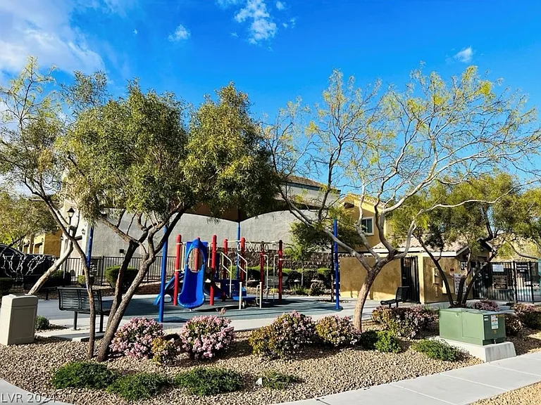 6644 Seahorse Reef St — Photo 46
