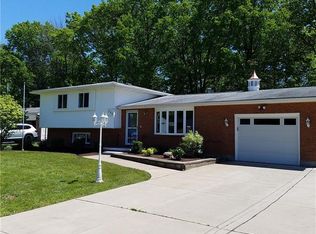 355 Brookshire Rd, Youngstown, NY 14174