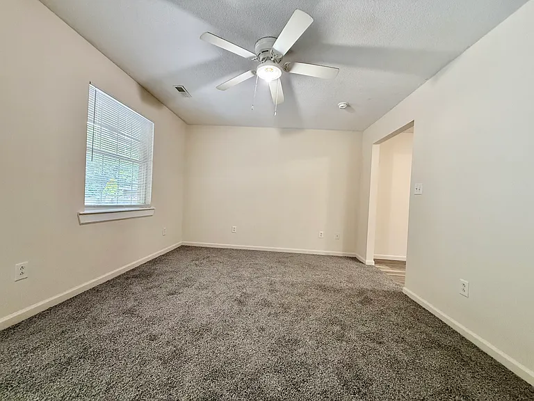 2827 McKinley Rd #1A — Photo 4