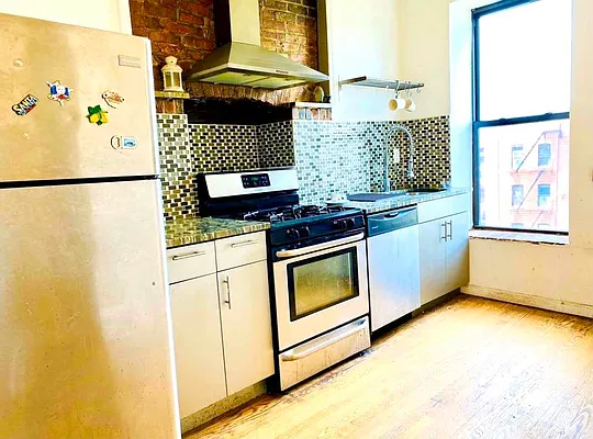 Rented by null | media 22