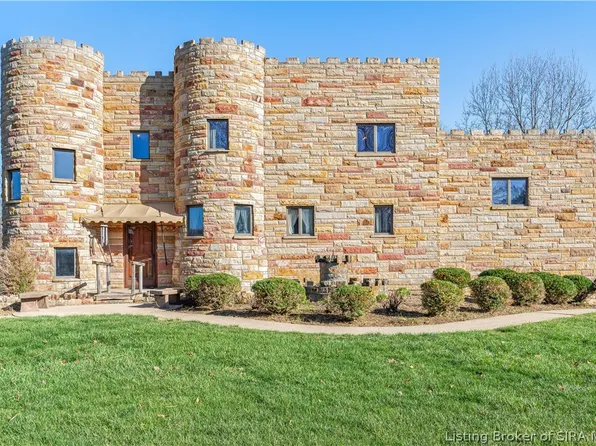 8618 Falcon Road, Charlestown, IN 47111