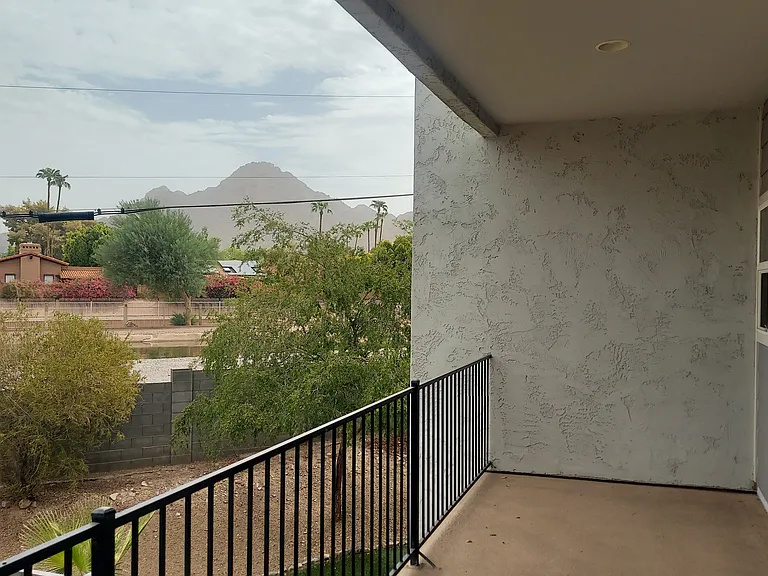 1728 E Ocotillo Rd — Photo 15