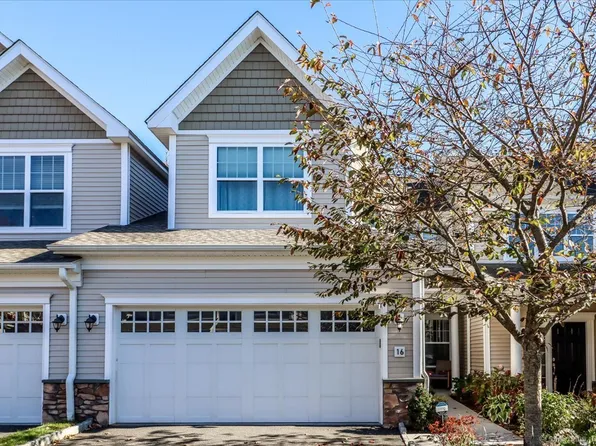 16 Briar Ridge Drive #16, Bethel, CT 06801