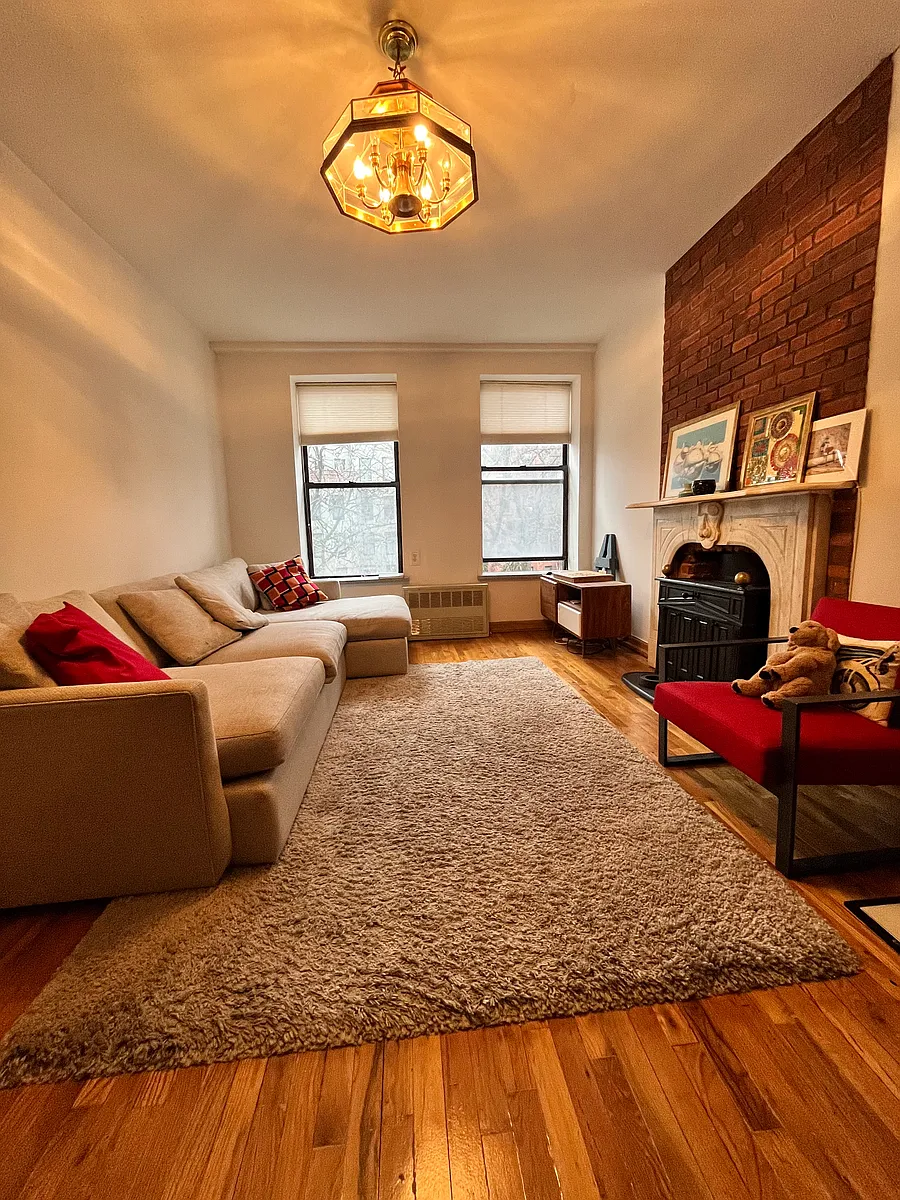 Building Photo - 118 Clinton Ave #2A