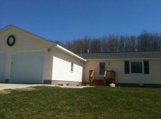 3233 Dagon Rd, Johannesburg, MI 49751