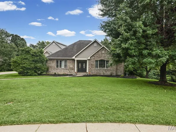 8536 Armsleigh Pl, O Fallon, IL 62269
