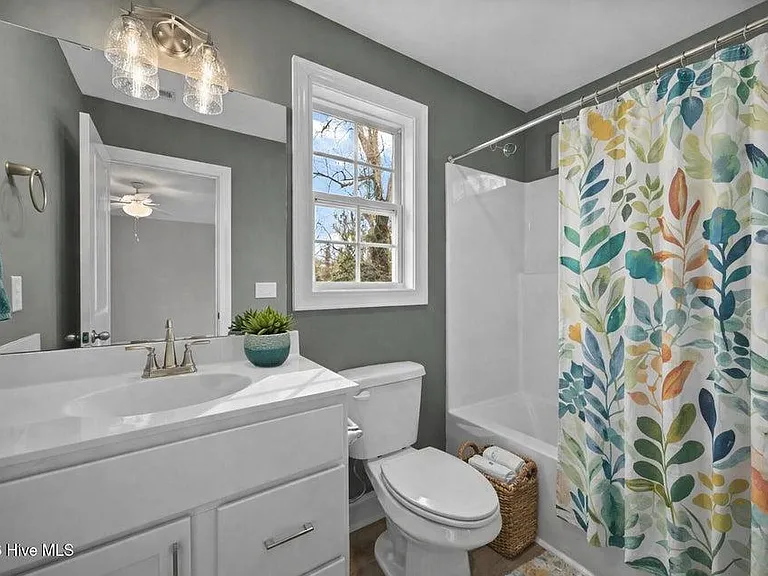 4371 W Pine St #B — Photo 14