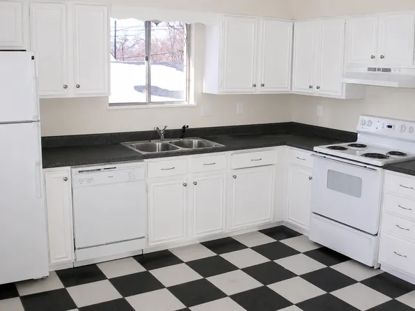 Bright & Spacious 2-Bedroom Residence Across from Berkeley Park, 4730 W 46th Ave, Denver, CO 80212