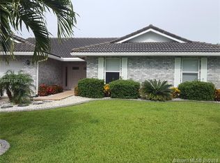 4216 NW 73rd Ave, Coral Springs, FL 33065