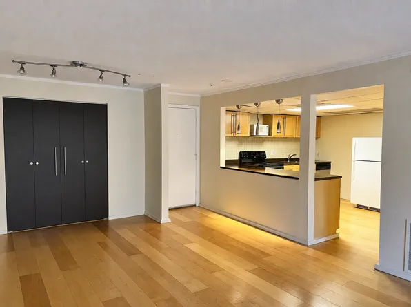 13 Shadowbrook Ln, Milford, MA