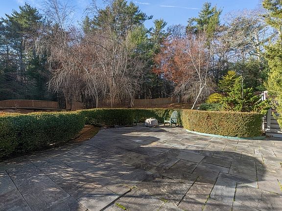 4th image of 8 Onion River Rd