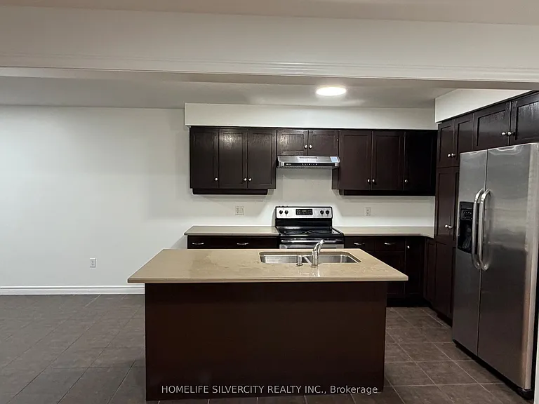 1838 Reilly Walk — Photo 3